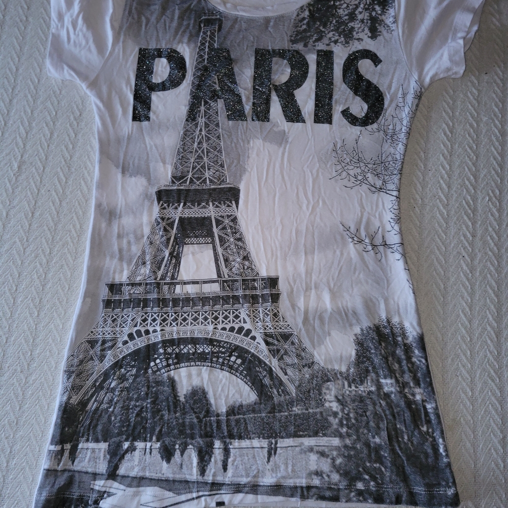 Paris Collection Stylish Paris Eiffel Tower Women's Tee - Black & White Medium